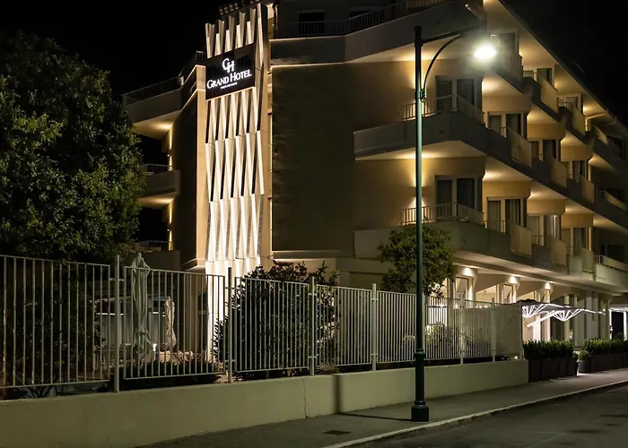 Grand Hotel